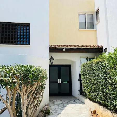 Garden 3 Bedrooms * Paphos