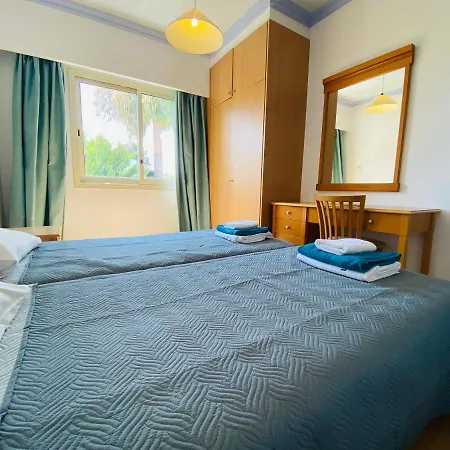 Garden 3 Bedrooms * Paphos